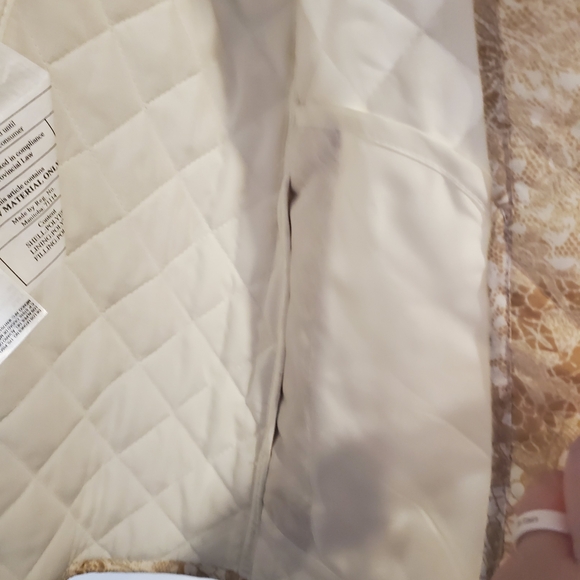 Chico's Beige Patterned Quilted Jacket - Picture 5 of 11